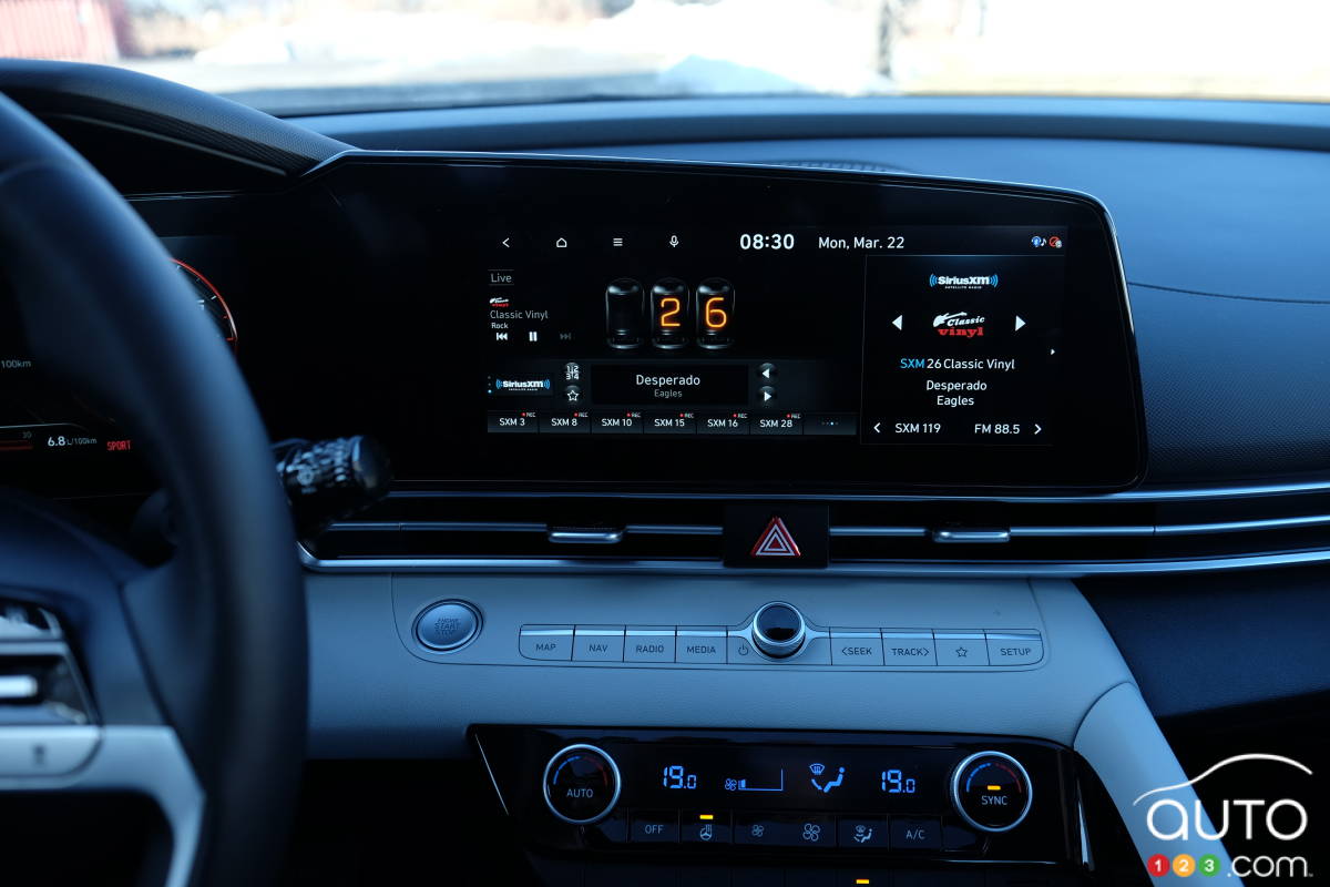 Écran multimédia de la Hyundai Elantra